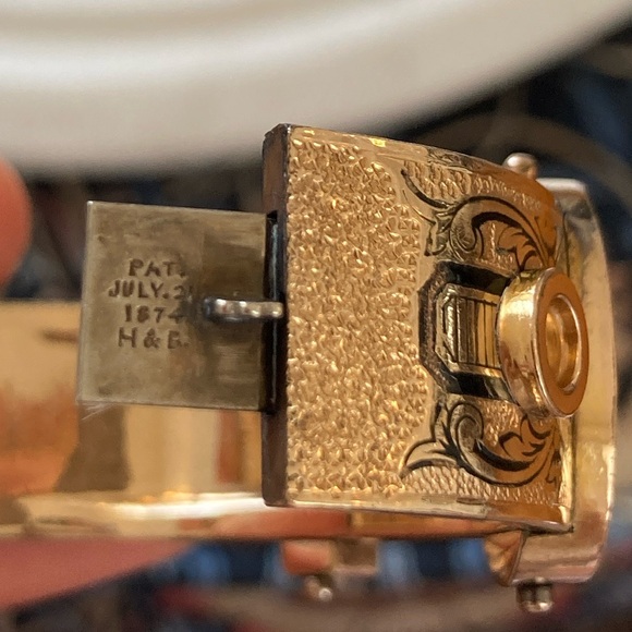 Antique Victorian Taille d’Epargne “Georgie” Engraved Buckle Bracelet Pat. 1874 - Picture 12 of 16